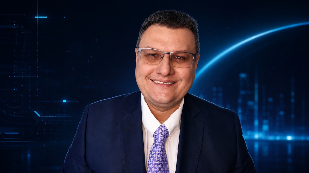 Владимир Анисимов — преподаватель курса
